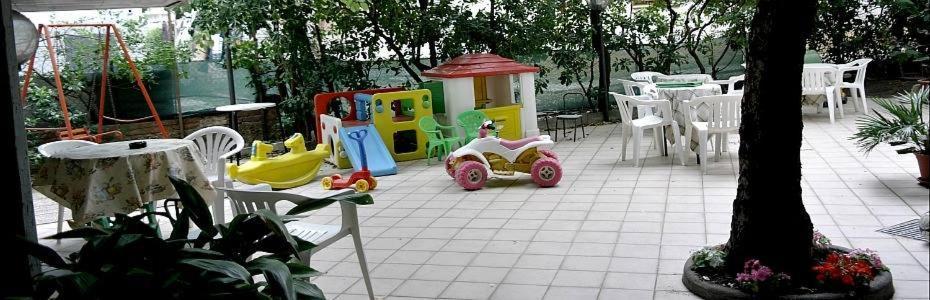 Hotel Villa Del Prato Cucina Romagnola E Possibilita Pacchetto Spiaggia Bellariva Di Rimini Exterior foto